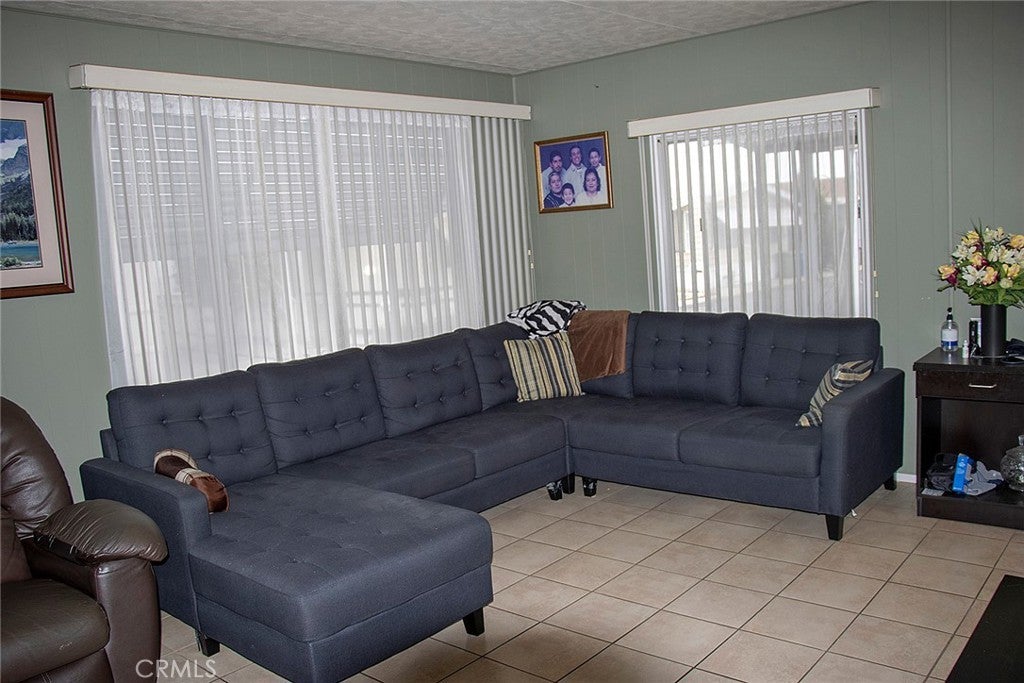 Photo of Listing #SR25223721