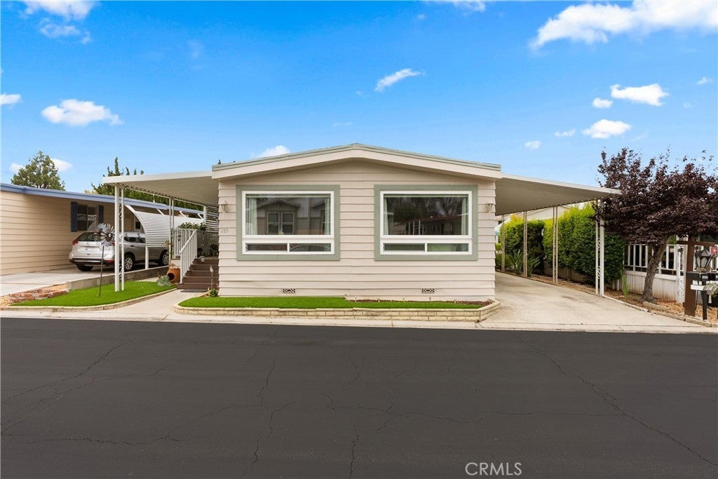 Photo of Listing #OC25228061