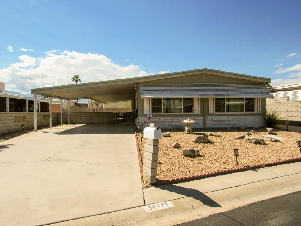 Photo of Listing #219136200DA