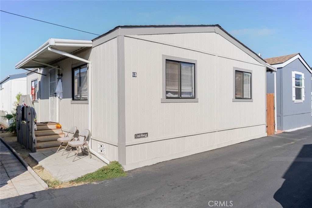 Photo of Listing #SR25234285