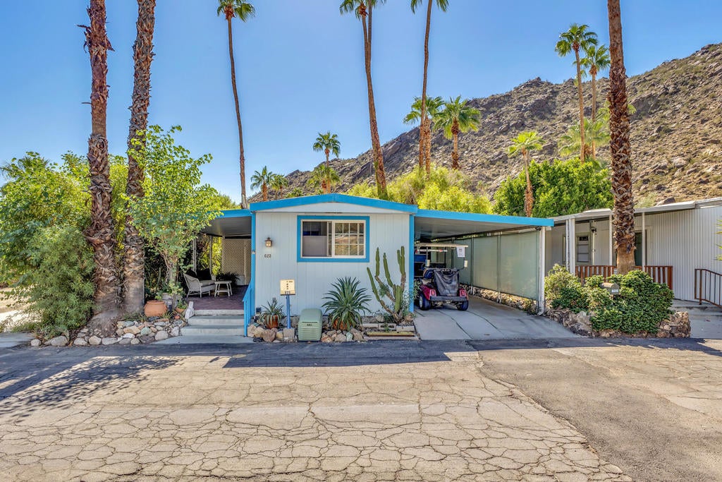 623 Cameo Drive, Palm Springs