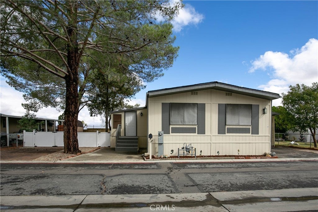 Photo of Listing #SR25236892