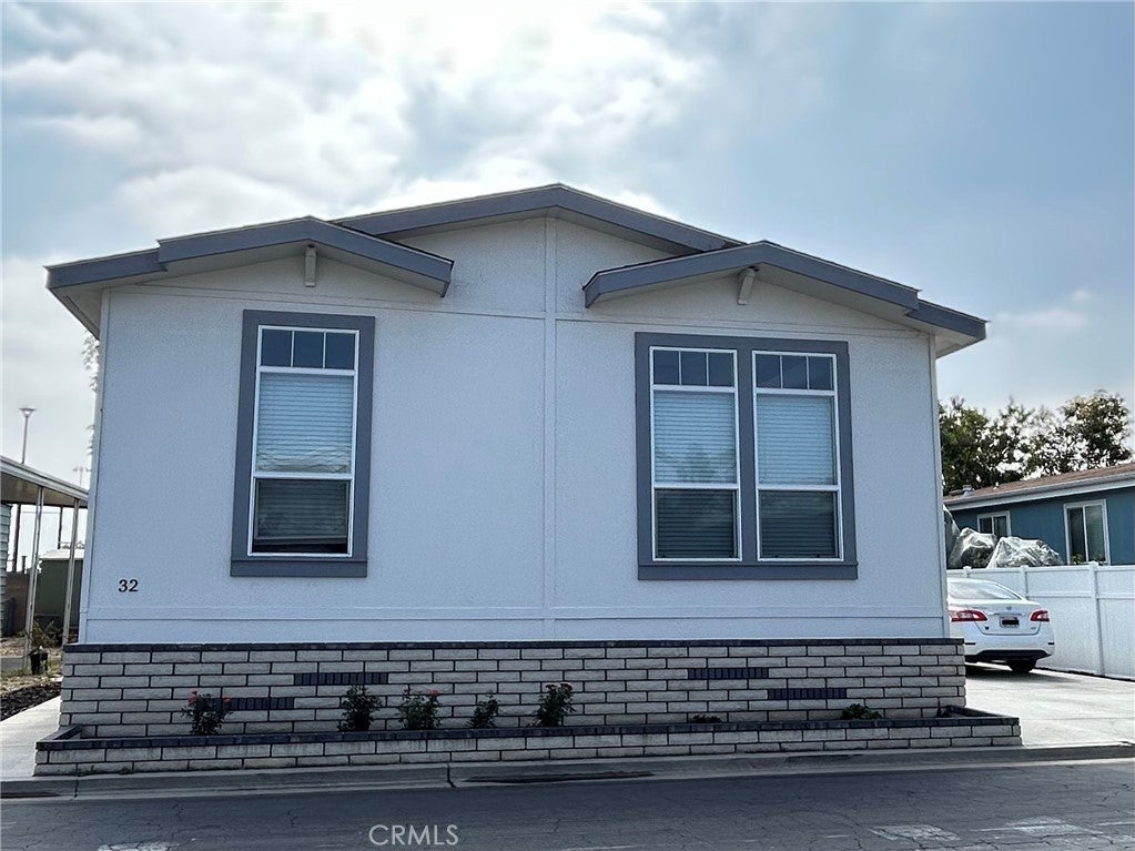 Photo of Listing #PW25233041