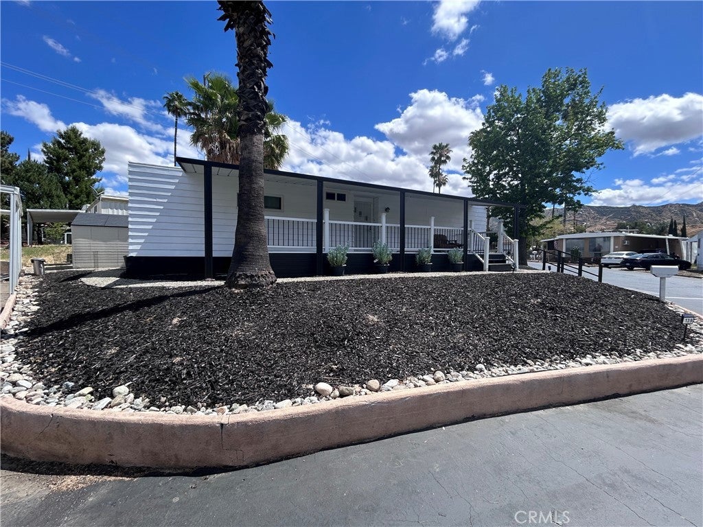 Photo of Listing #IV25239177