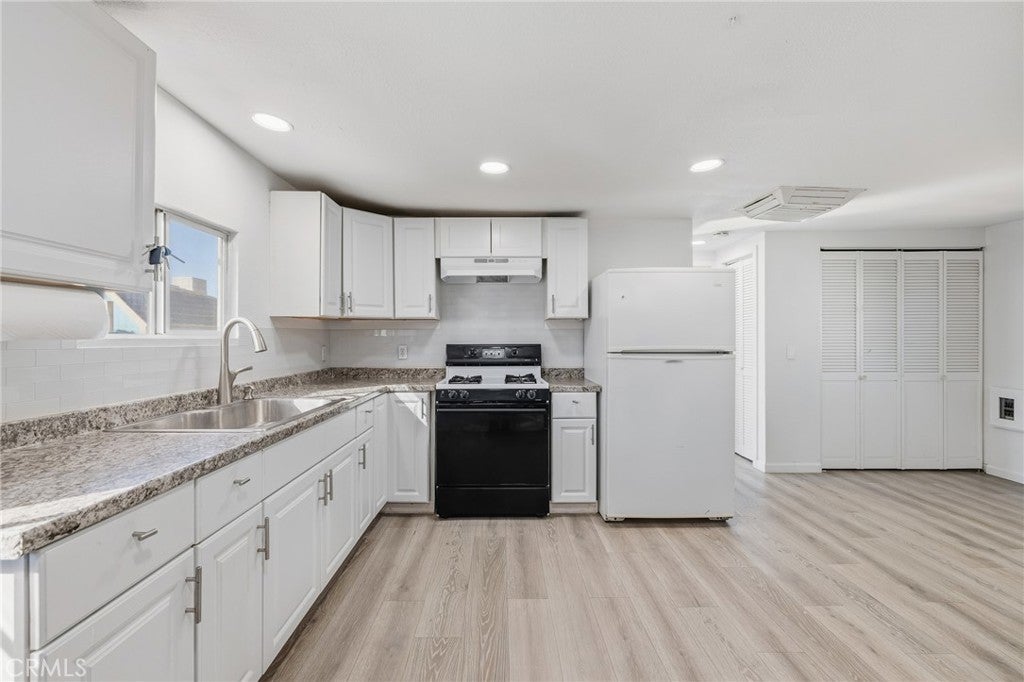 Photo of Listing #SR25238765