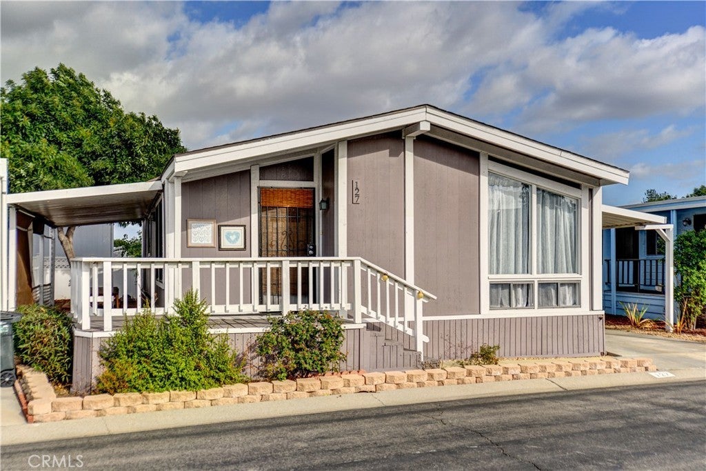 Photo of Listing #PW25240536