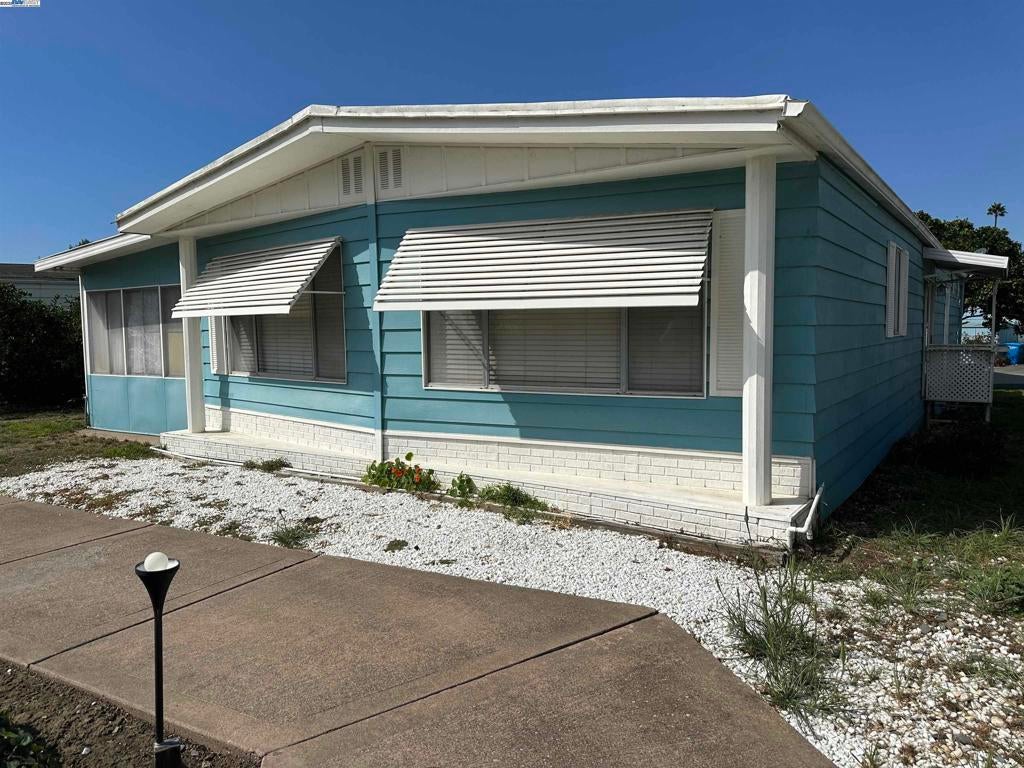 Photo of Listing #41115282