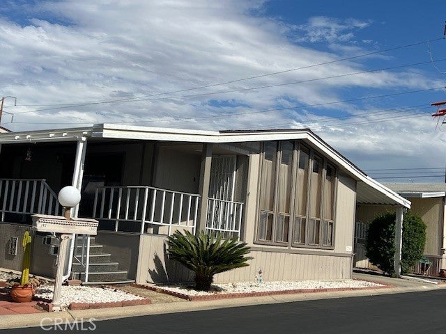 Photo of Listing #IV25244865