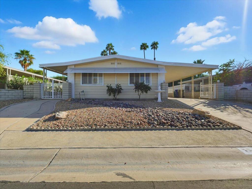 73461 Adboe Springs Drive, Palm Desert
