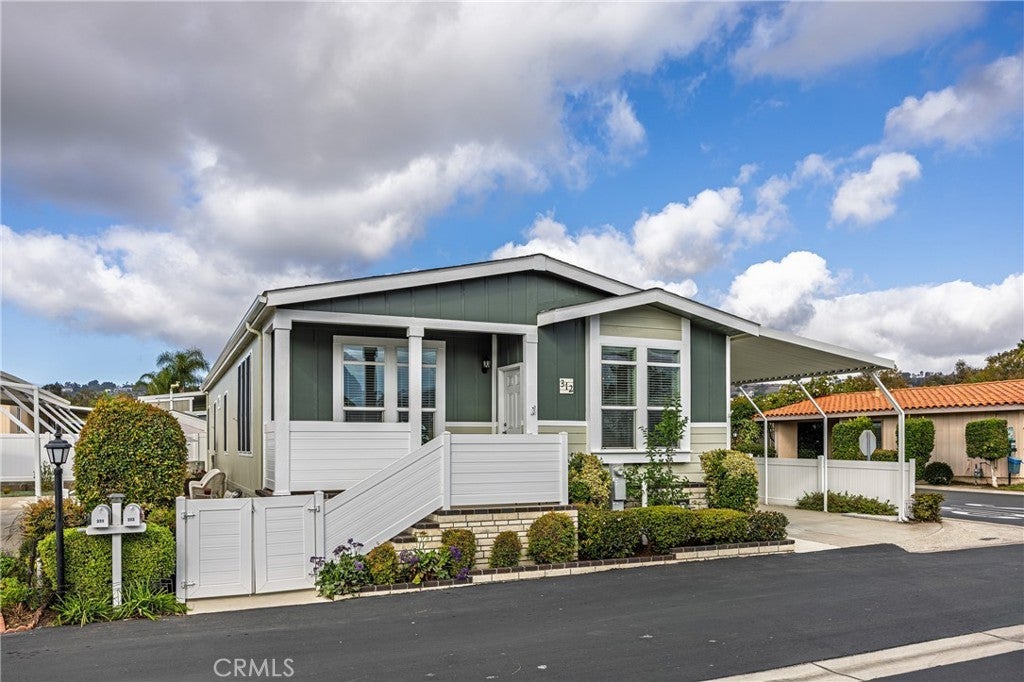 Photo of Listing #OC25247423