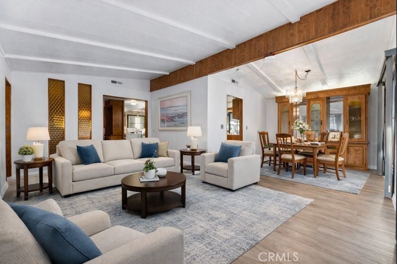 Photo of Listing #OC25247591