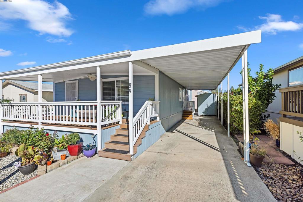 Photo of Listing #41116244