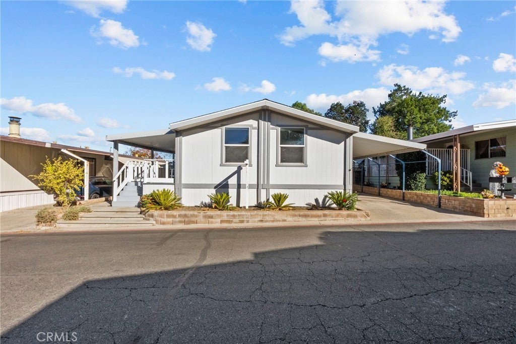 Photo of Listing #SR25251566