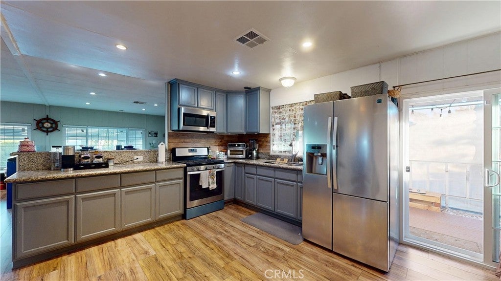 Photo of Listing #PW25251933