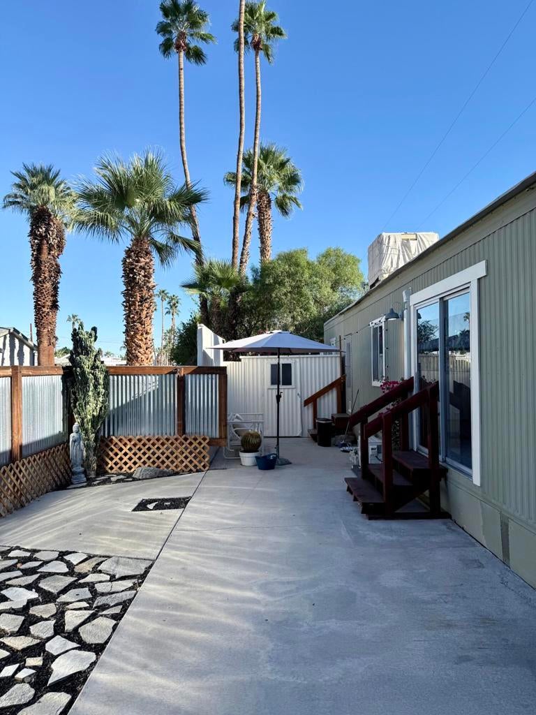 22 Jupiter Street, Palm Springs