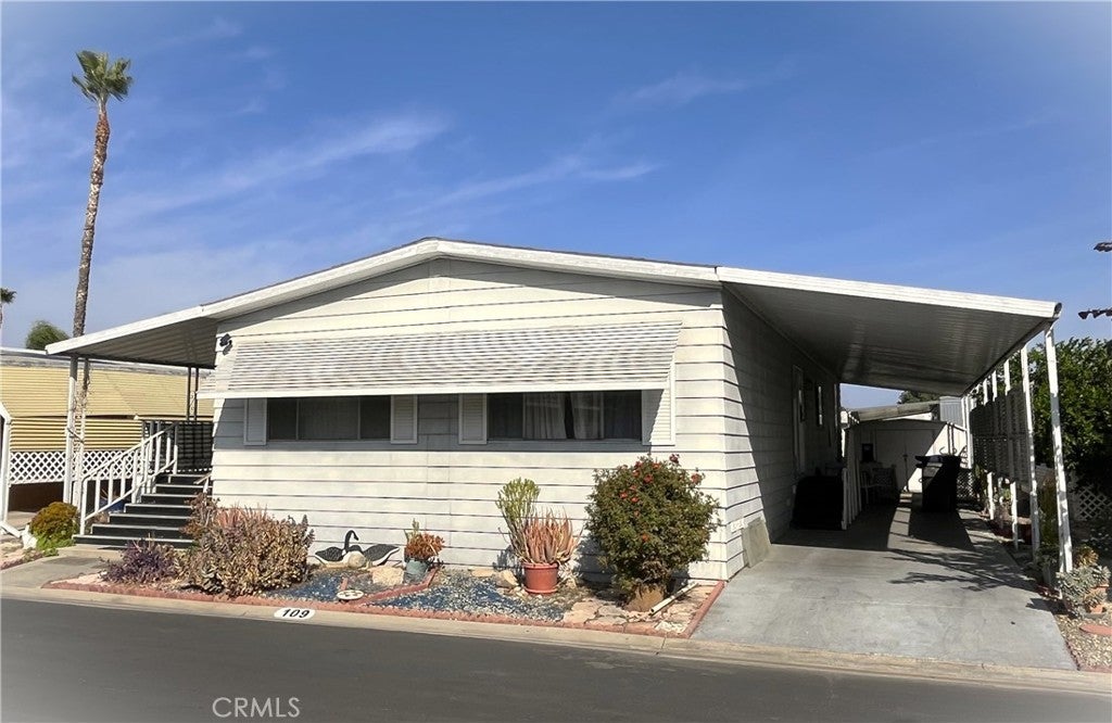 Photo of Listing #IV25257182