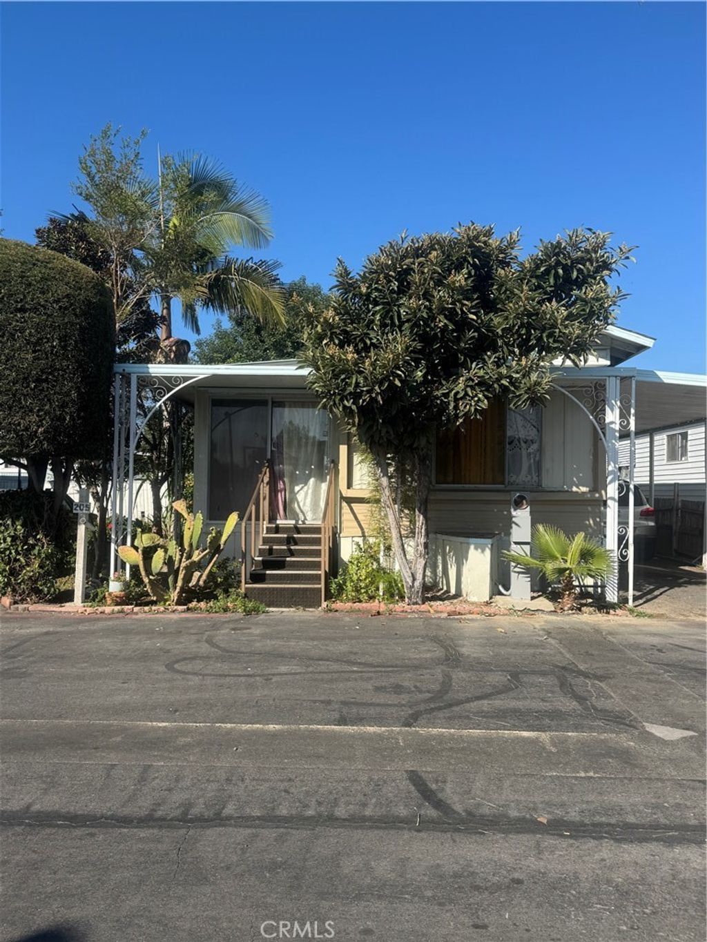 205 Emerald Ln # 205, Santa Ana