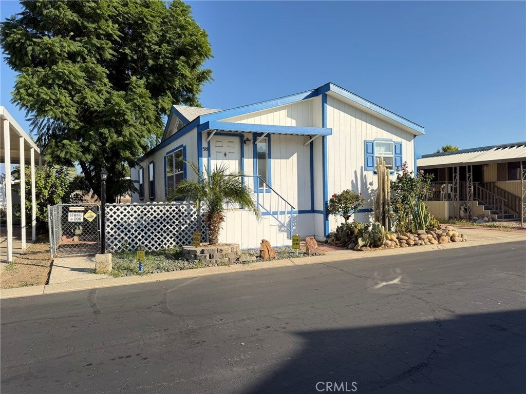 Photo of Listing #IV25261483