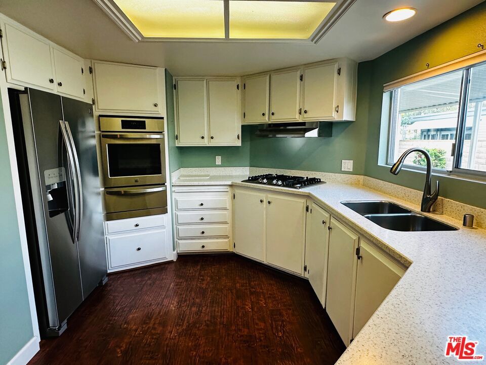 Photo of Listing #25621735