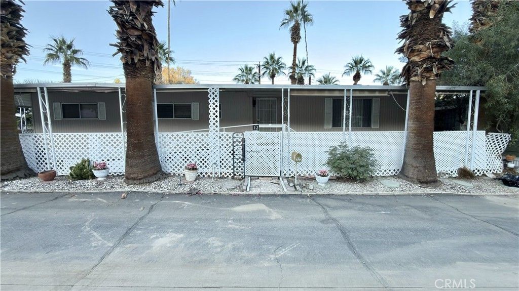 12 Jupiter St, Palm Springs