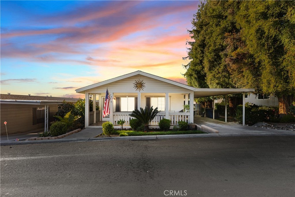 Photo of Listing #IV25267428