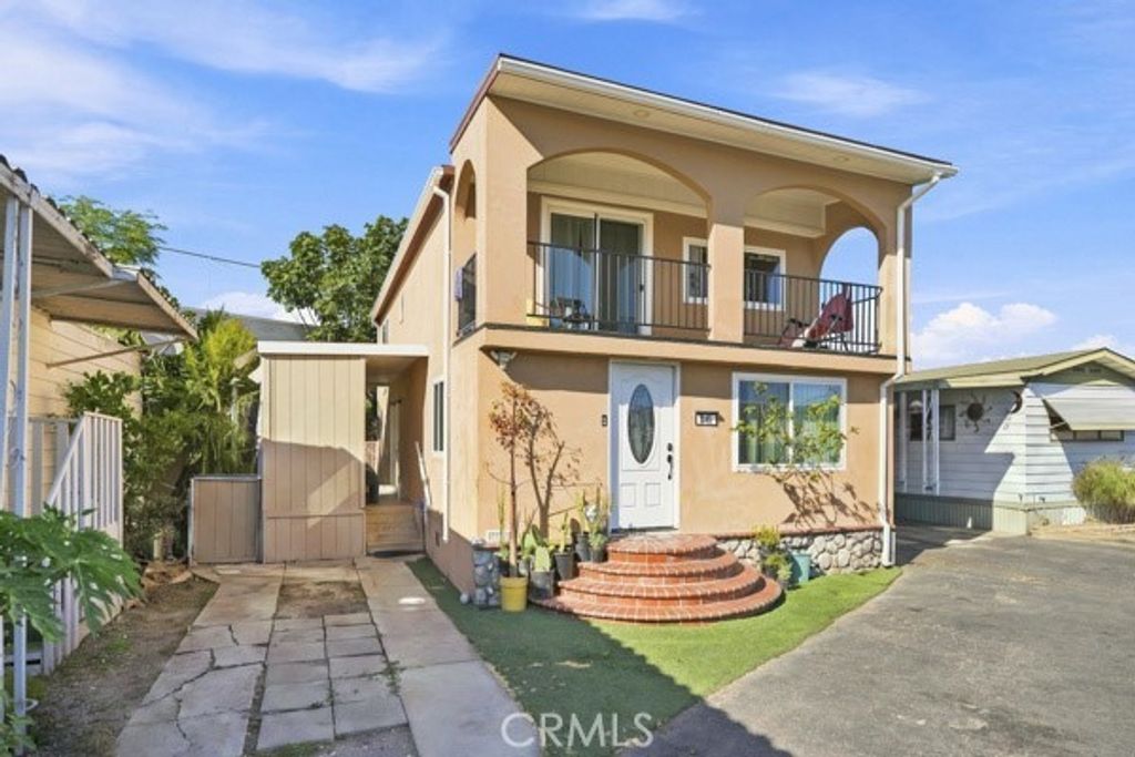 16511 Garfield # 45b, Paramount