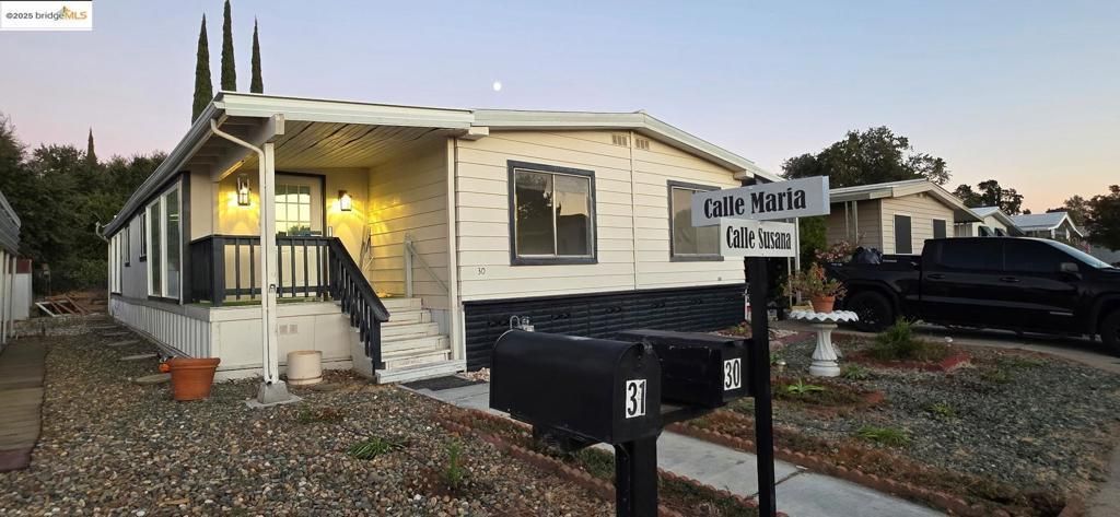 30 Calle Susana, Elk Grove