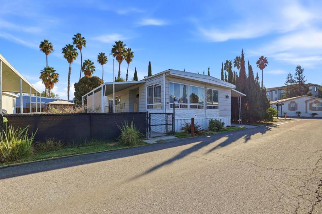 Photo of Listing #ML82028901