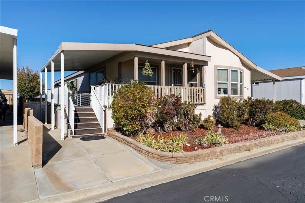 Photo of Listing #SR25273066