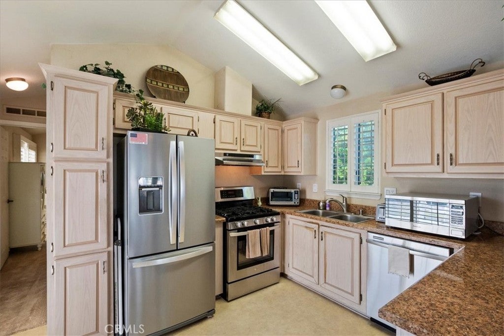 Photo of Listing #IG25275177