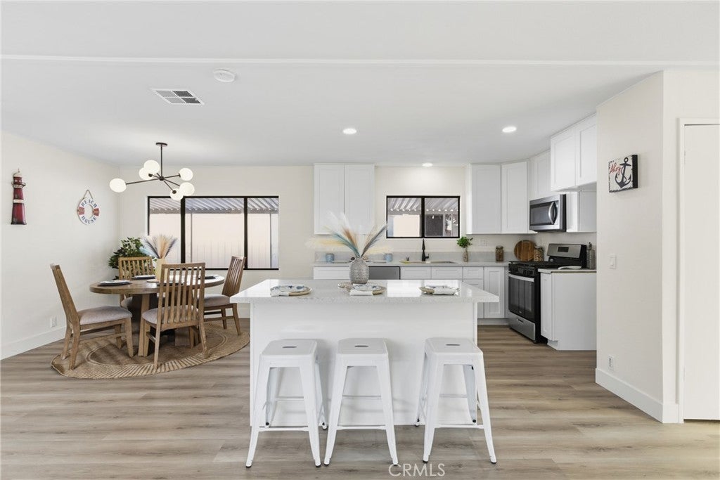 Photo of Listing #IG25276360