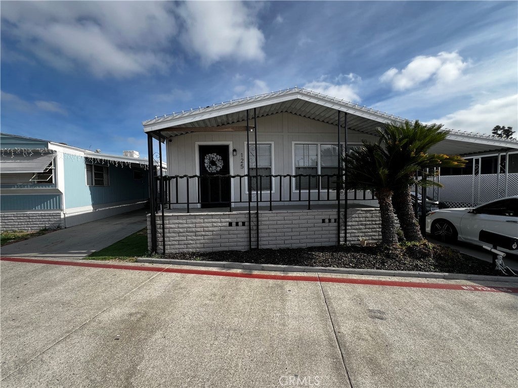 125 S De Soto Lane, Tustin