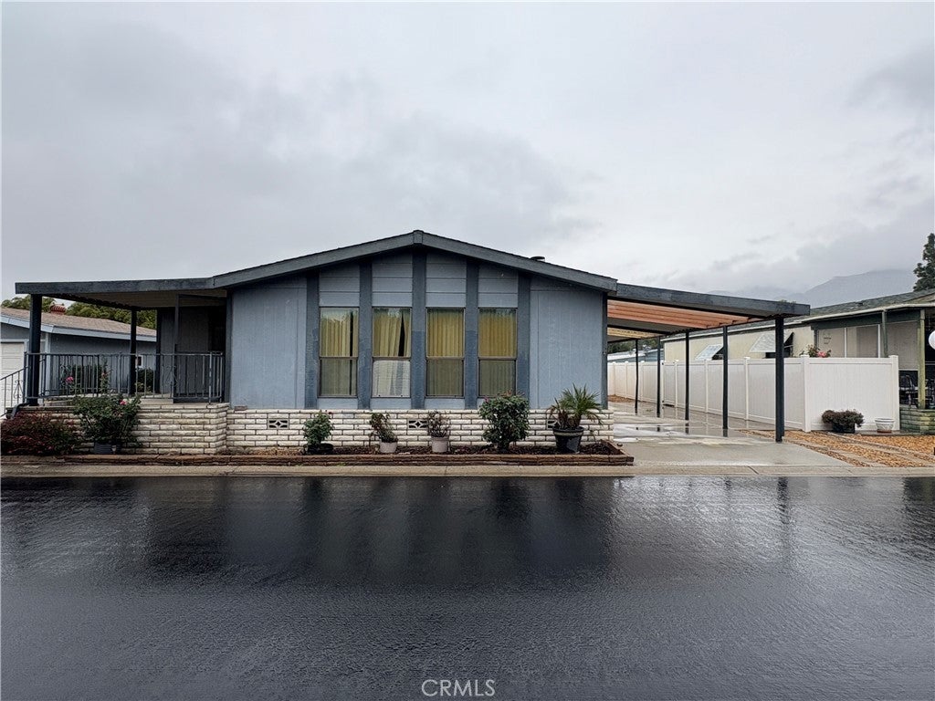 Photo of Listing #IV25281141