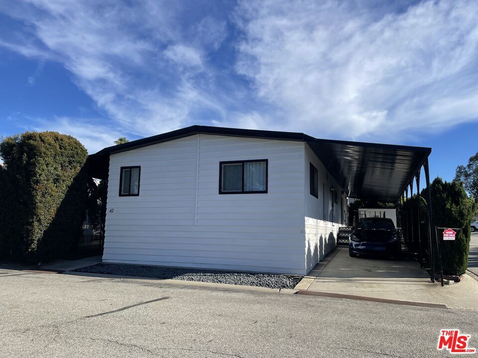 Photo of Listing #26632493