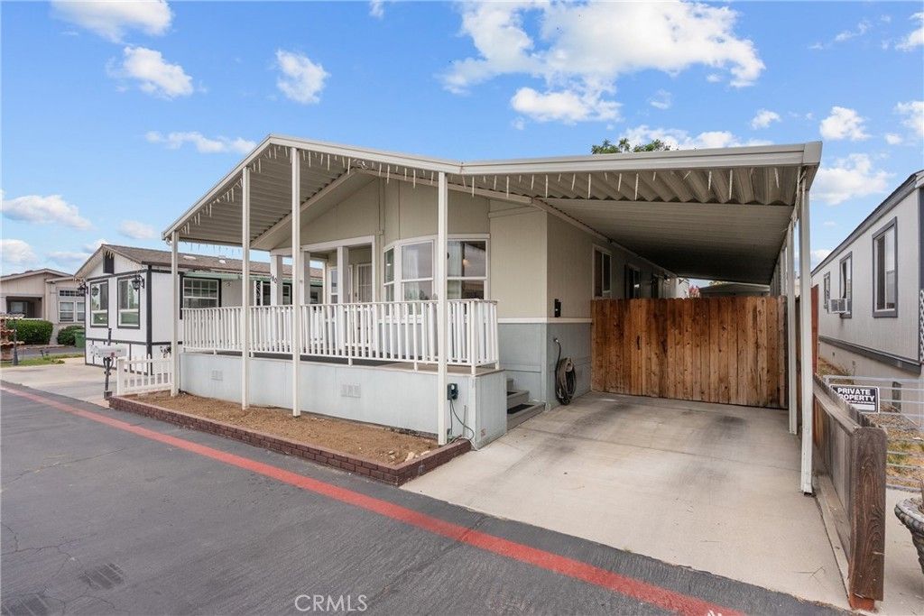 21500 Lassen # 180, Chatsworth