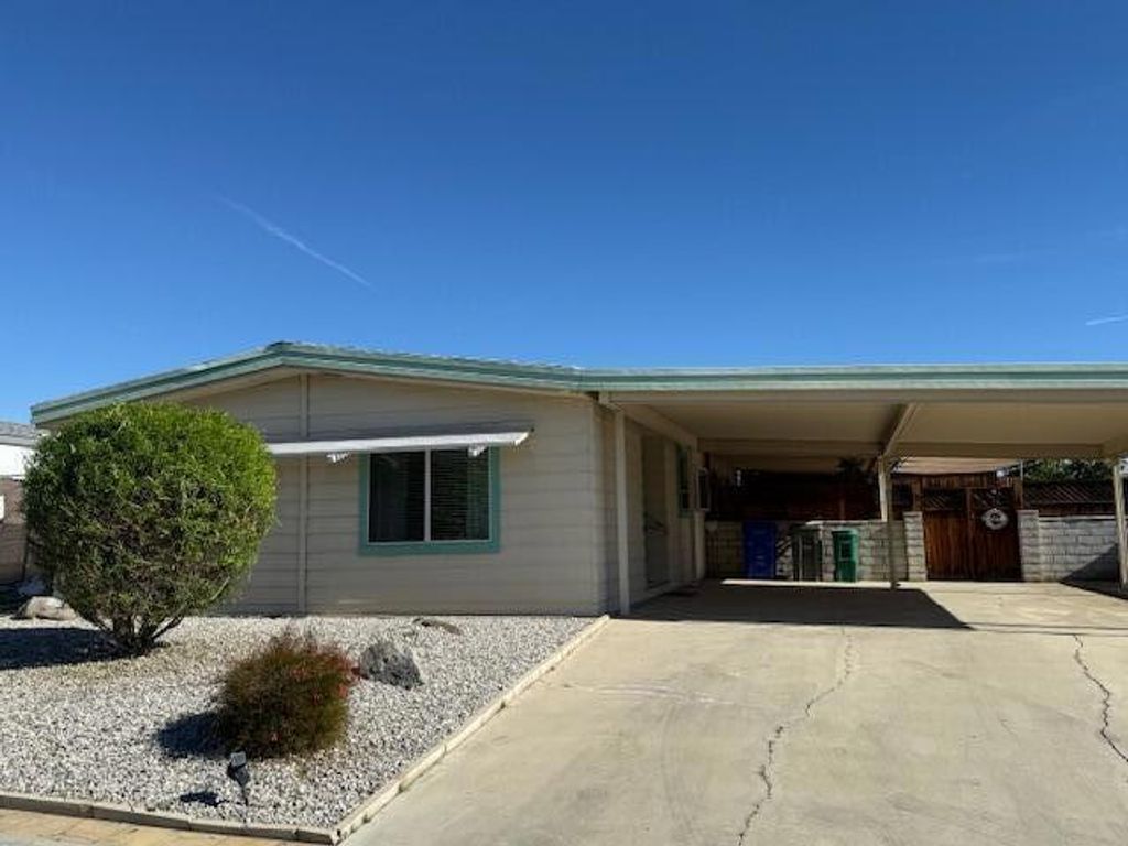 39246 Manzanita Drive, Palm Desert