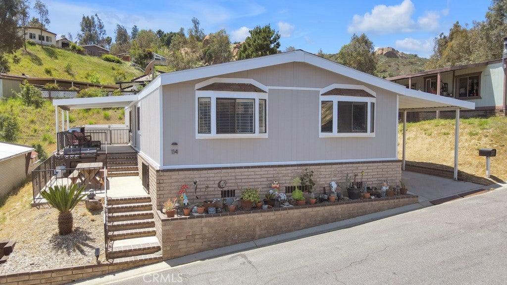 Photo of Listing #SR26008932