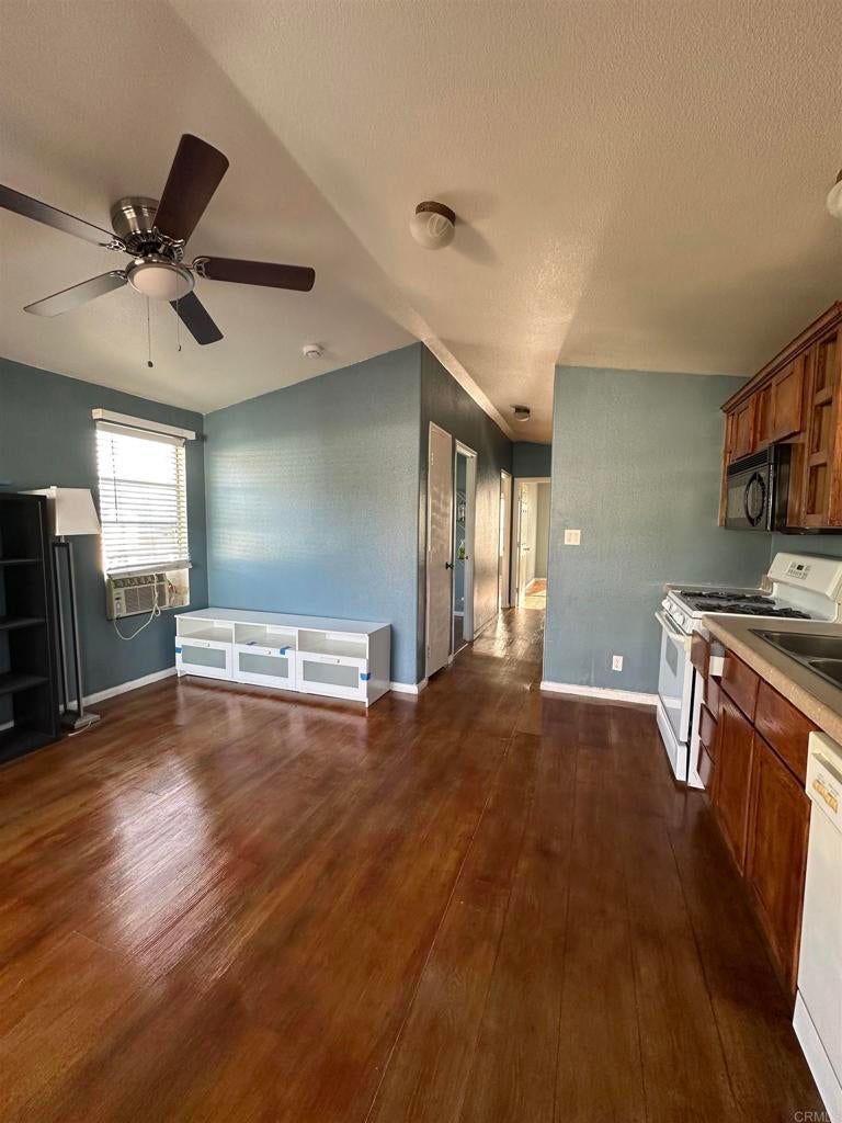 Photo of Listing #PTP2600392