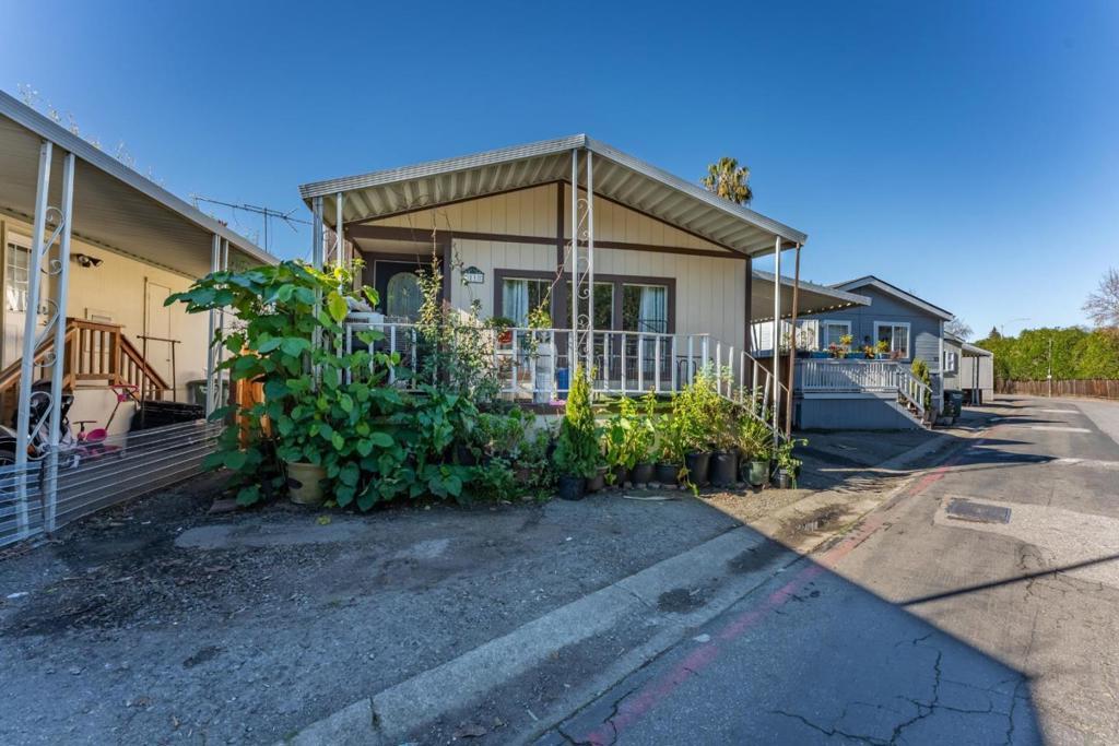 Photo of Listing #ML82031527