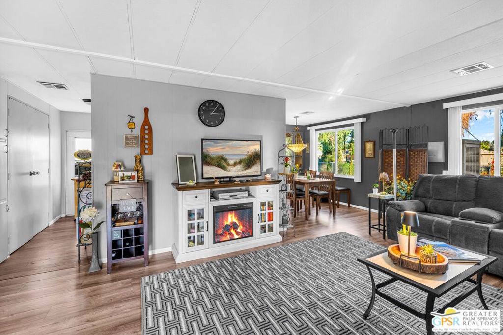 Photo of Listing #26638979PS