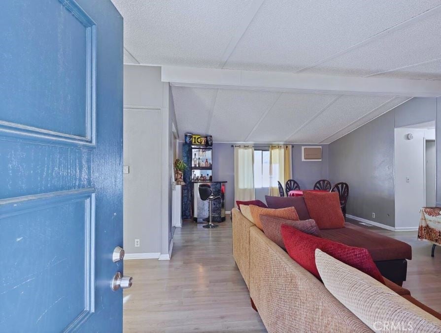 Photo of Listing #SR26012944