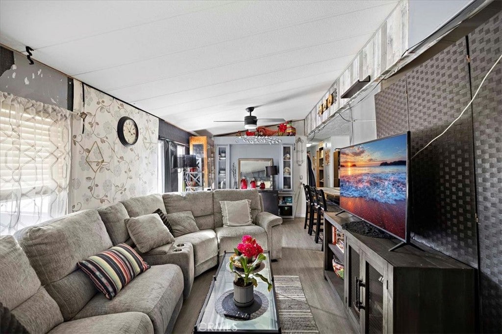 Photo of Listing #CV26015553