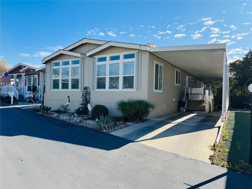 Photo of Listing #SR26013576