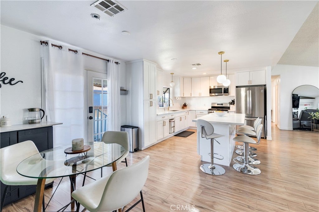 Photo of Listing #SW26018005