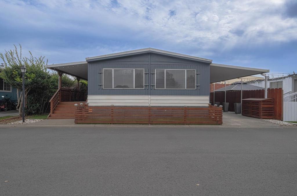 Photo of Listing #ML82032477