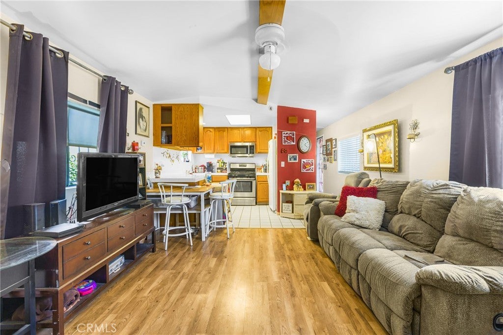 Photo of Listing #SW26018101