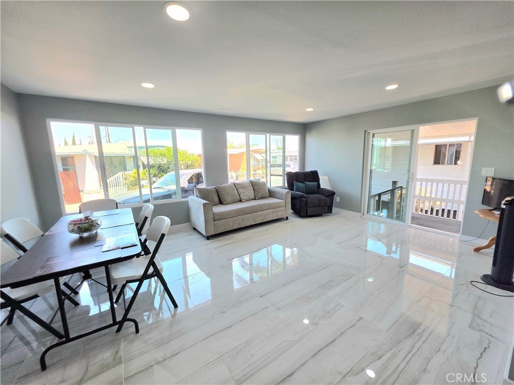 Photo of Listing #SB26020979