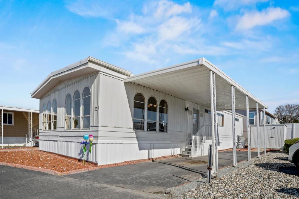 Photo of Listing #ML82033388