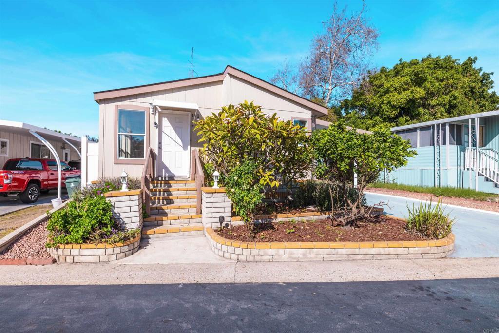 Photo of Listing #PTP2600820