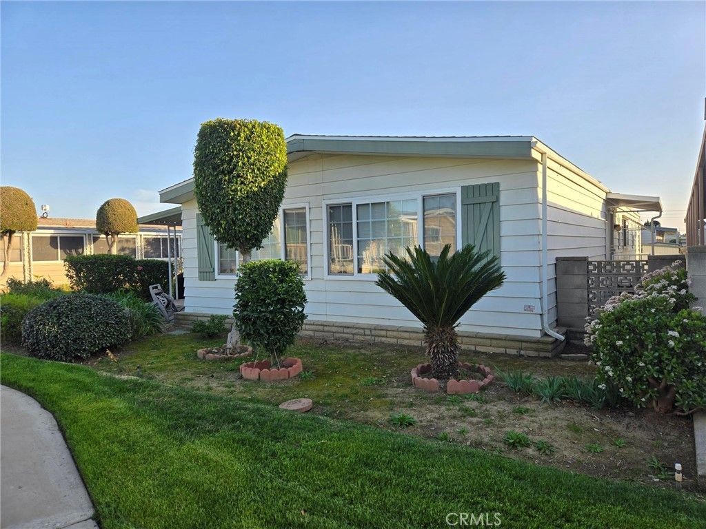 2261 Lake Crest Lane # 83, La Habra